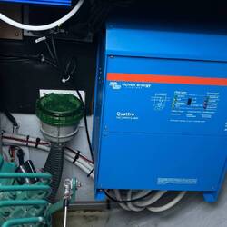 unser Victron Quattro 12/5000 ist abgeraucht