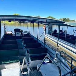 we had a very nice lunch on the boat