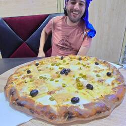 Biggest Pizza ever 🍕