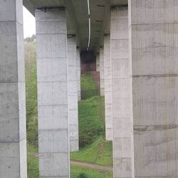Unter der A60 durch nach Lascheid