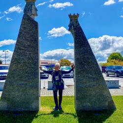 This might be the king presenting the town to the queen, with Connie in the middle!