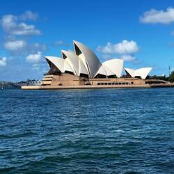 The Queen of Opera Houses - or Orange-Peel?