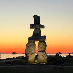 Inukshuk, früher von Einheimischen im Norden gebaute Skulpturen als Wegweiser