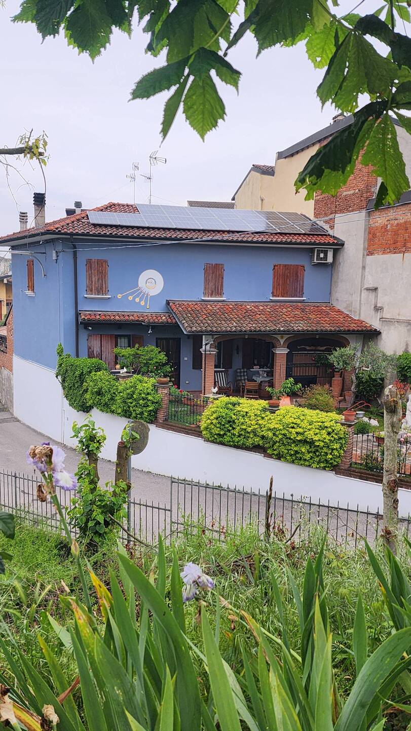 Time pieces on houses seems to be a thing