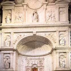 Piccolimini-Altar unvollendet von Michelangelo (Auftraggeber Piccolimini = späterer Pabst Pius II.)