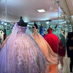 Quinceñera stores