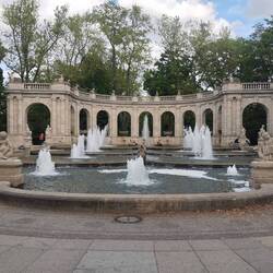 Märchenbrunnen