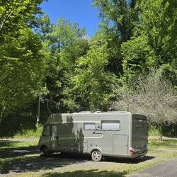 Quiet parkup near the gorges