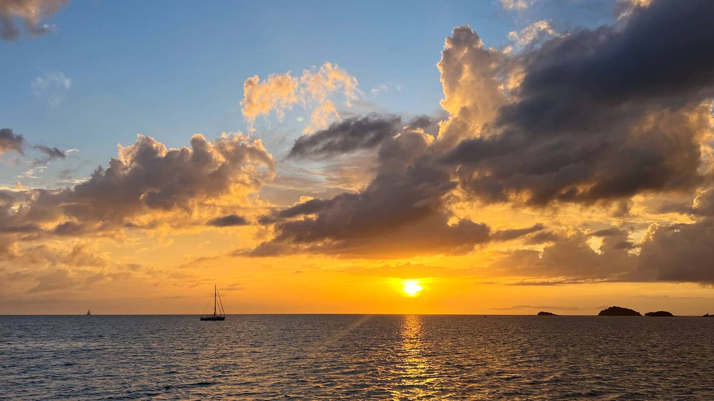 Sonnenuntergang vor Jolly Harbor