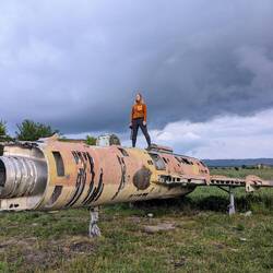 Überwiegend waren hier MIG-17 stationiert. Ein paar Überreste kann man noch entdecken