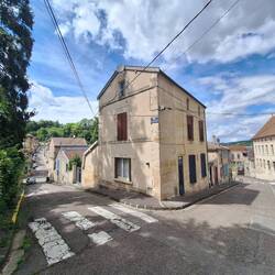links die Rue du 14 Juillet