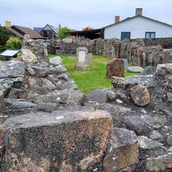 Ruine der St. Anna Kapelle auf dem Friedhof