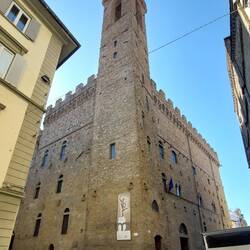 The early Florence prison