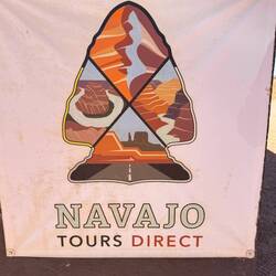 Das Symbol zeigt die 4 wichtigsten Highlights im Gebiet der Navajo Indianer