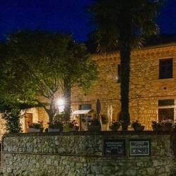 Agriturismo, also Landgasthöfe und Hotels außerhalb der Städte, die oft wahrlich zauberhaft sind ...