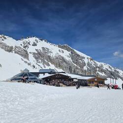 Blick vom Zugspitzblatt auf den Gipfel
