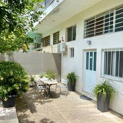 Der Sitzplatz von meinem Apartment in Sparta.