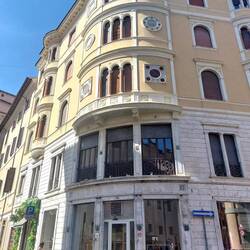 This building displays different marble colours used in it's construction