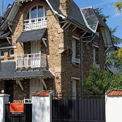 Great houses out in the suburbs