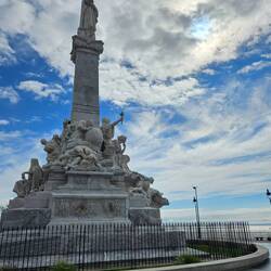Christopher Columbus looking out over Rio del Plata