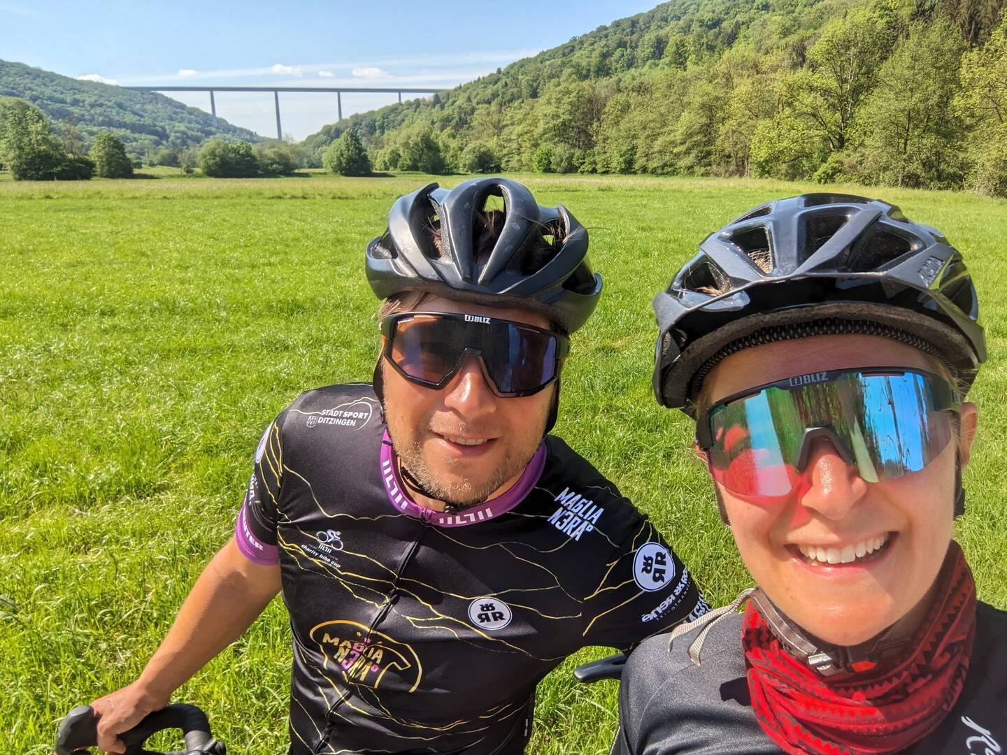 Los geht's auf die finale Etappe. Wir strahlen mit der Sonne um die Wette ☀️☺️