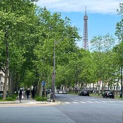 Walking normal streets from the cemetery towards the Seine