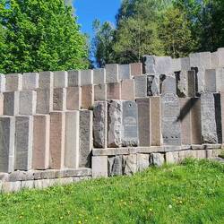 Erinnerung an 200 000 Juden, die hier gelebt haben, bevor die Nazis wüteten