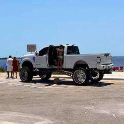 Hat jemand eine Leiter zufällig dabei ?