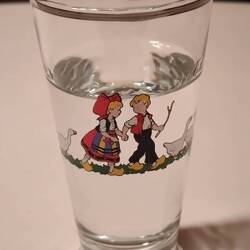 Eau de vie, Wasser des Lebens = Schnaps