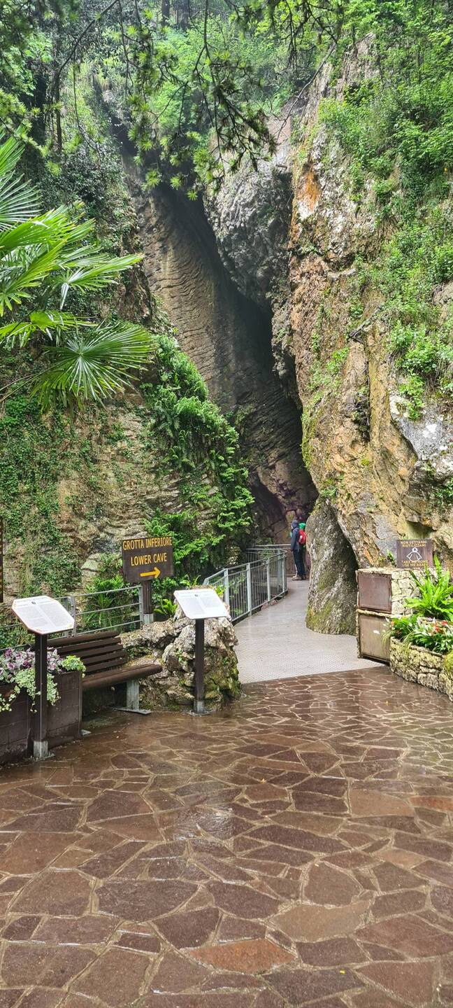 Eingang zur Grotte