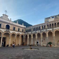 The courtyard within Duomo di S. Matteo