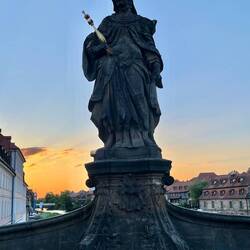 Other side of Rathaus bridge in the evening