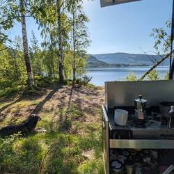 Kaffee kochen mit Blick auf den See, gibt Schlechteres. 😉