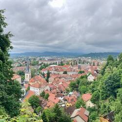 Aussicht vom Schlossberg auf die Stadt