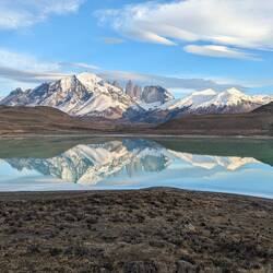 Reflexe na hladině jezera Amarga