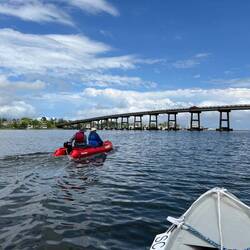 Mike taking me over to check out the free docks before I pull anchor and head over with C-Traveler.