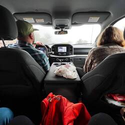 Bei Preston und Sydney im Auto