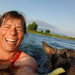 Badespaß am Shkodra See