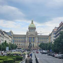 Wenzelplatz / Einkaufsstraße...
