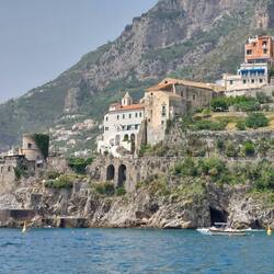Beautiful villa's adorn this astounding coastline above yet another watch tower