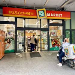 Auf dem Weg in meine Unterkunft habe ich im gleichen Supermarkt wie vor 2 Wochen eingekauft.