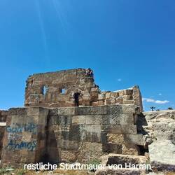 "Aleppo Tor", das einzig erhaltene Stadttor aus dem 6. Jh.