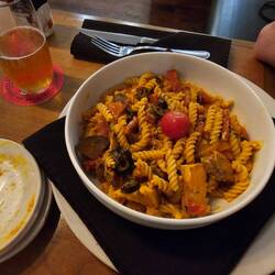 Nudeln mit Chicken beim Spanier in Montreal