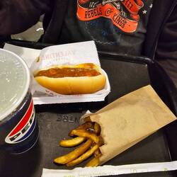 Hot Dog im Untergrund Montreal