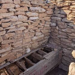 Communal commodes