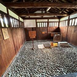 Law court and interrogation room.