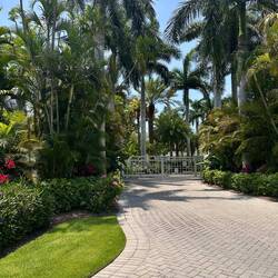 Die Häuser dort erinnerten uns an Beverly Hills