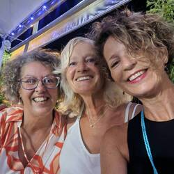 letzter Abend mit der frisch kennengelernten Lady aus Adeleid, bye bye Port Douglas & Martha