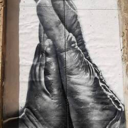 Eine eher ungewöhnliche Kirchentür