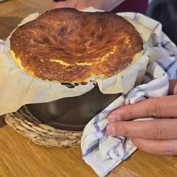 The wobble needed for gooey centred cheese cake